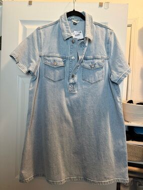 American Eagle Light Blue Denim Jacket